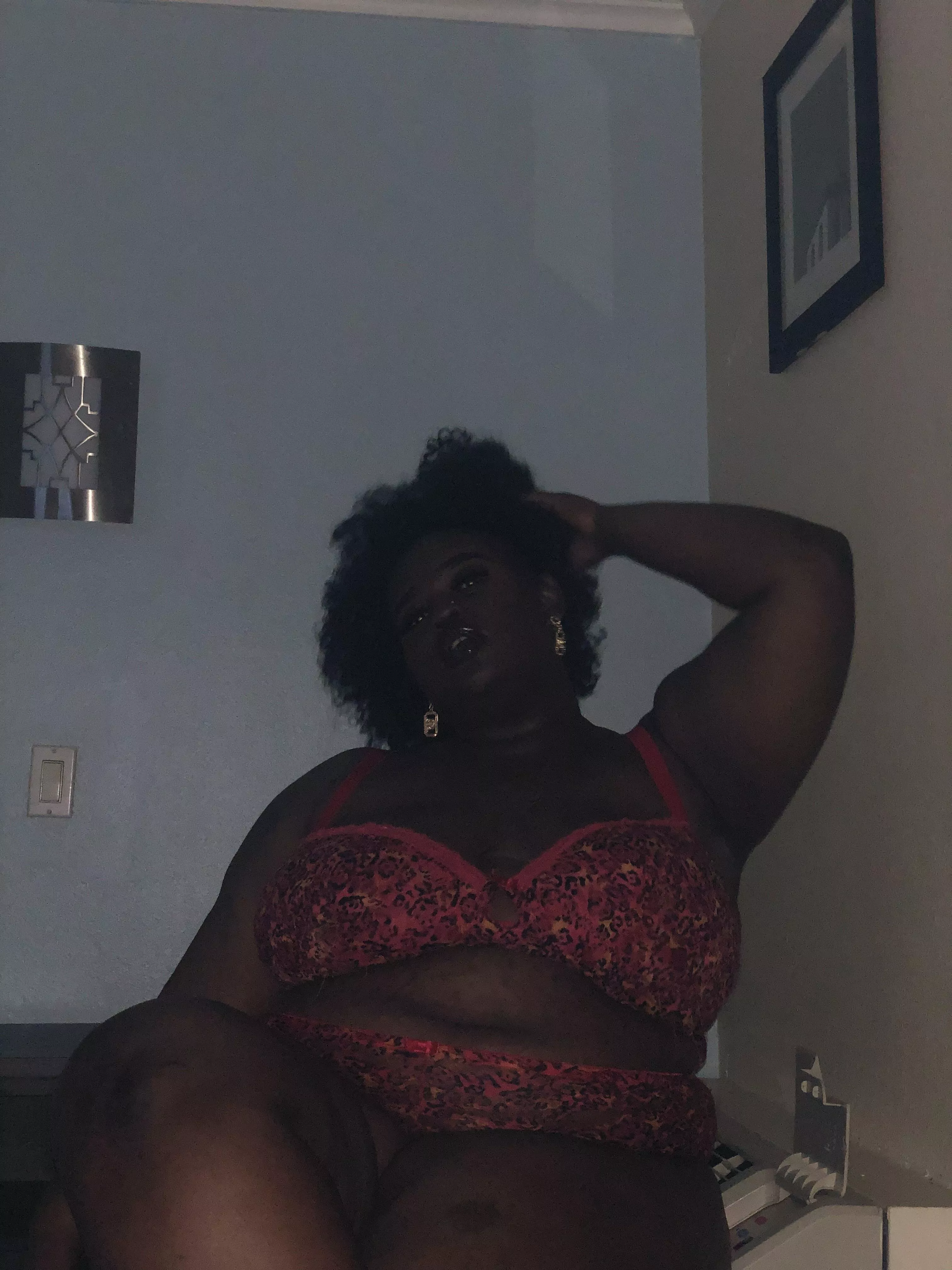 Looking for someone who appreciates my curves!” posted by ThickChcocolate