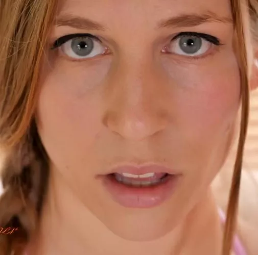 LOVE those eyes! by JustAramis