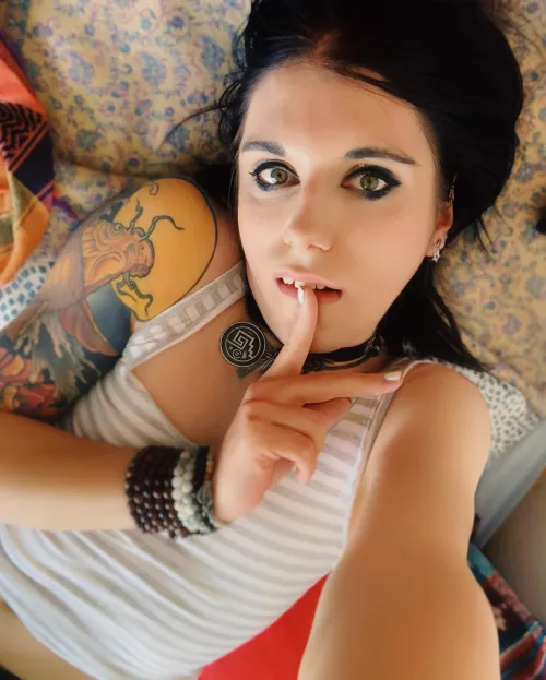 Mood?✌🏼😘 by Sashyia