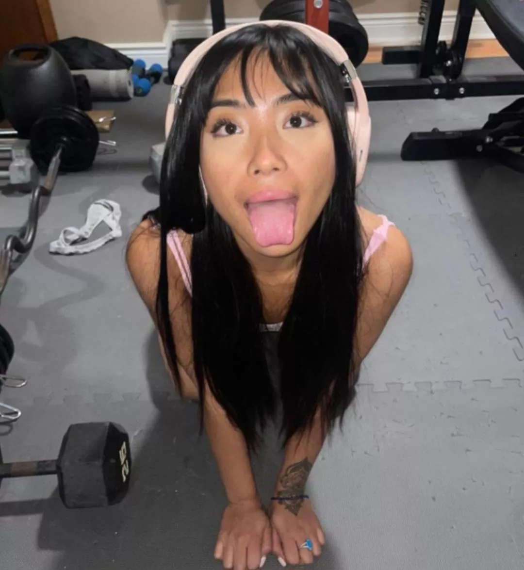 my face needs breeding and pussy needing smashing (f)  posted by asiandolldesires