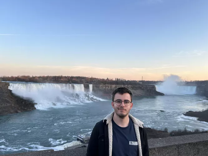 Niagara Falls is beautiful 🇨🇦  by Cloudbuster_98