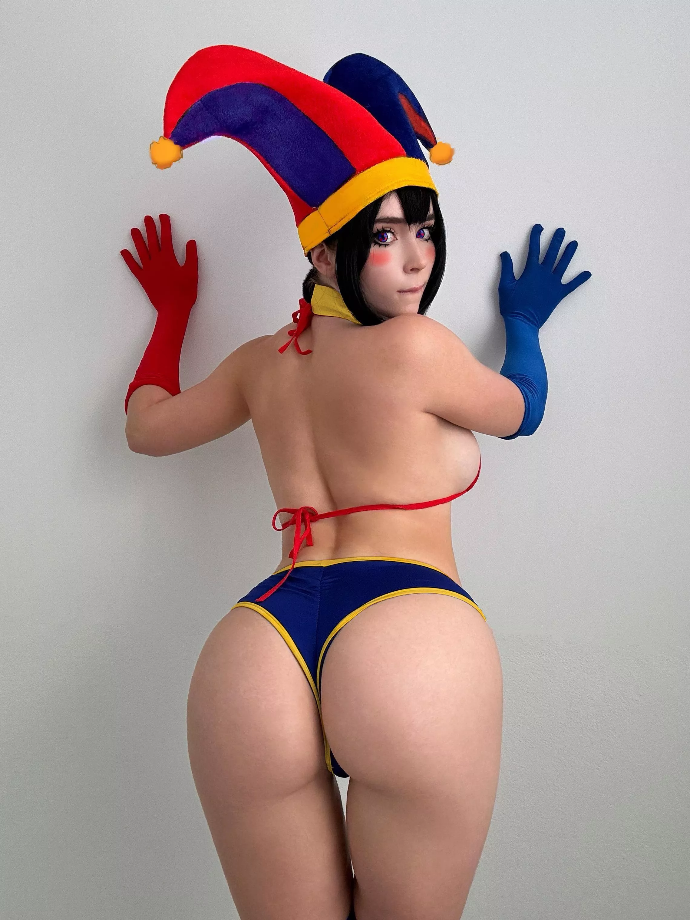 Pomni from The Amazing Digital Circus cosplay by SweetieFox [self] posted by Sweetie_Fox