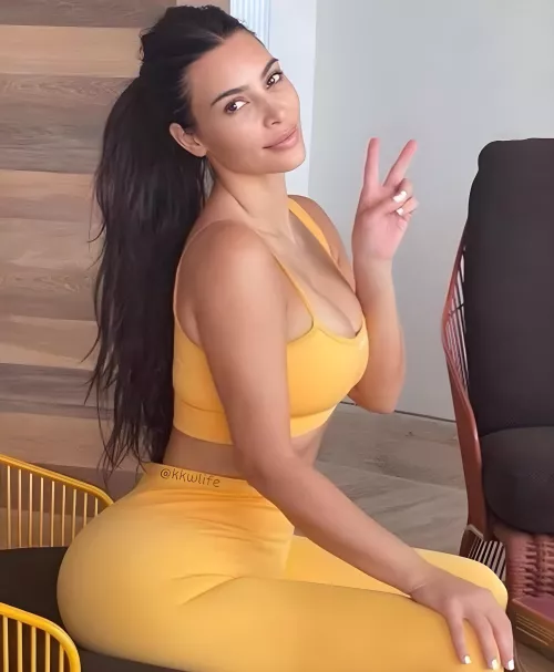 She looks so sexy in gym clothes by Heavy_Hammer_03