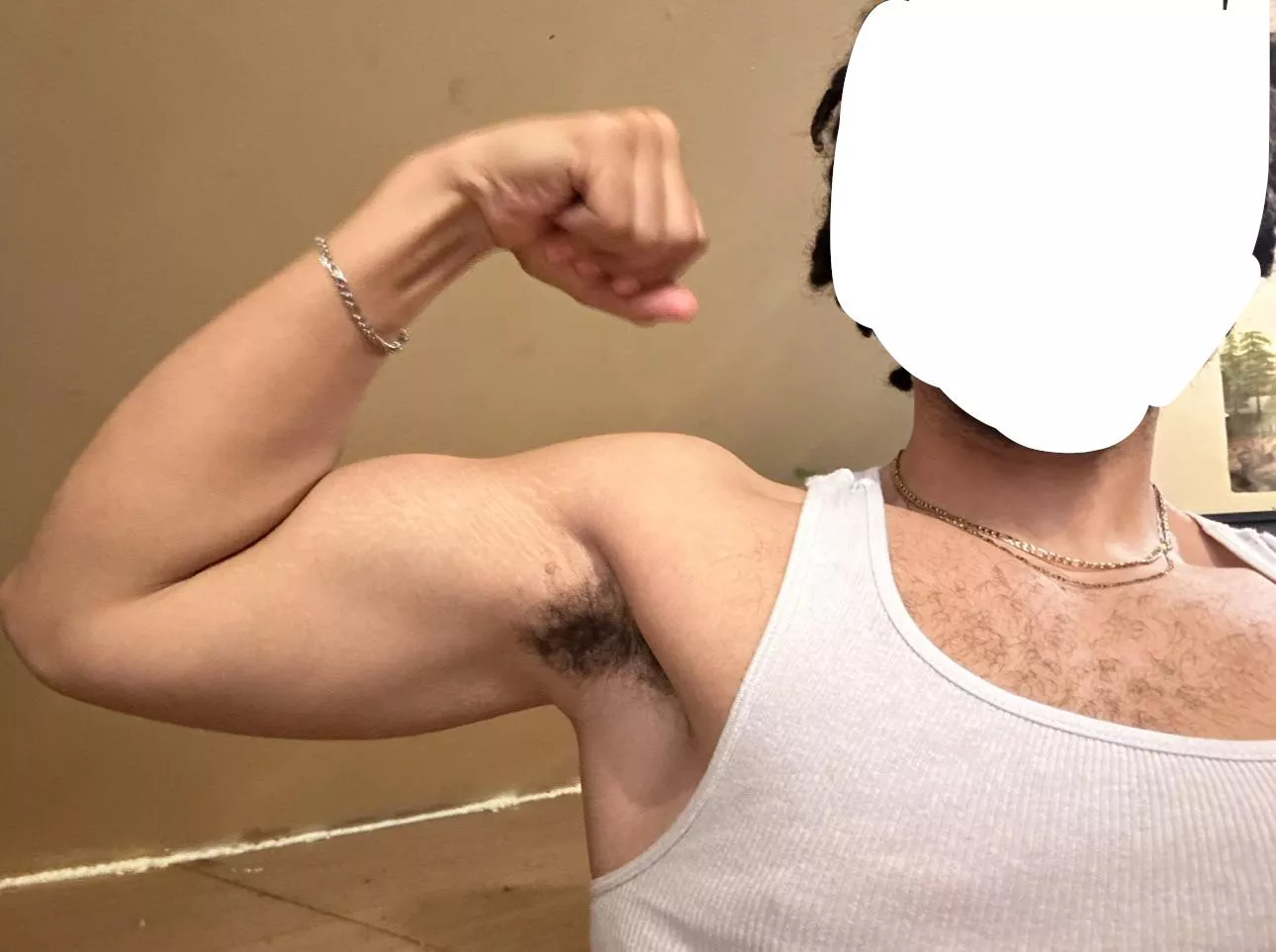 sweaty af after the gym who wants to smell em? 💦 posted by hellbin09