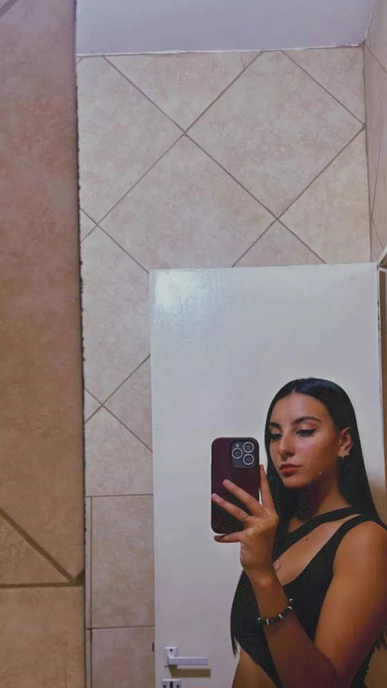  Tell me if you stopped to observe me. 🤭  posted by QuantumTao