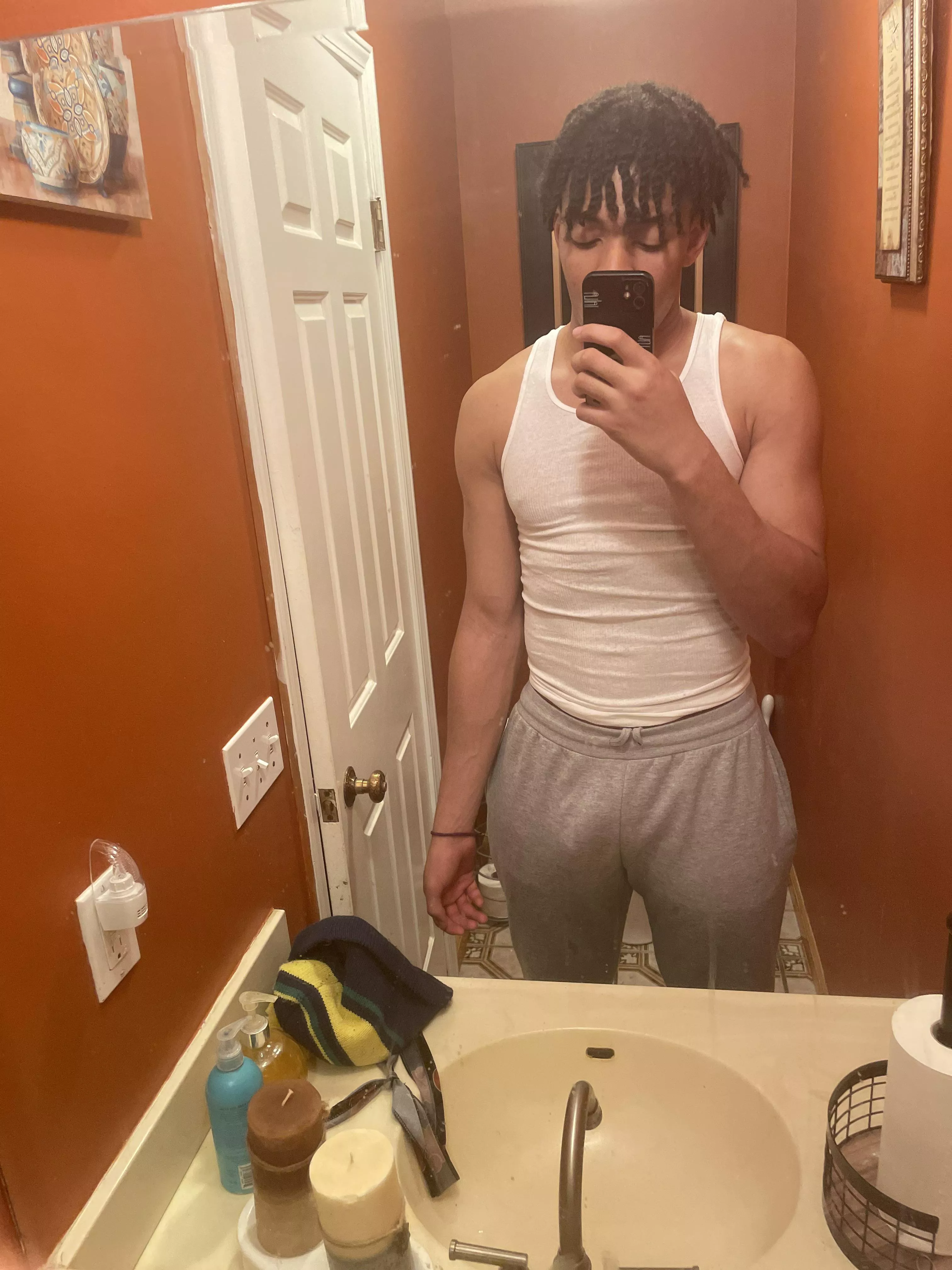 The soft print doesn’t do it justice msg me for a real view posted by Parking_Bedroom1657