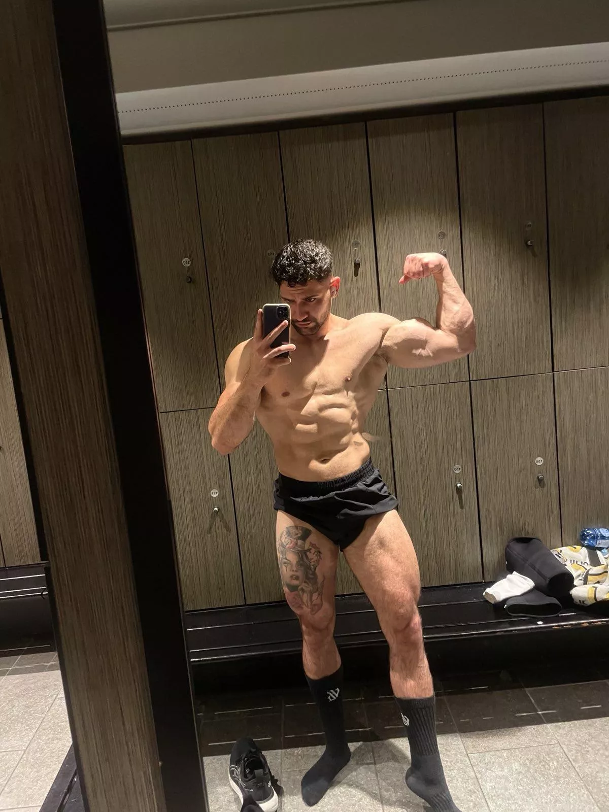 Those pits are more tastier after workout posted by TheKingDavid_