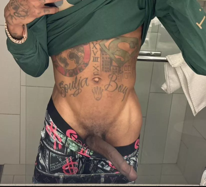 Up late bored posted by DlBbc97