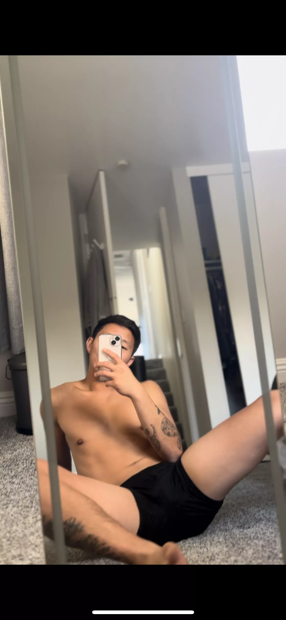 What kind of guys are you guys physically attracted to? I like anyone that's athletic. posted by grindthatbar