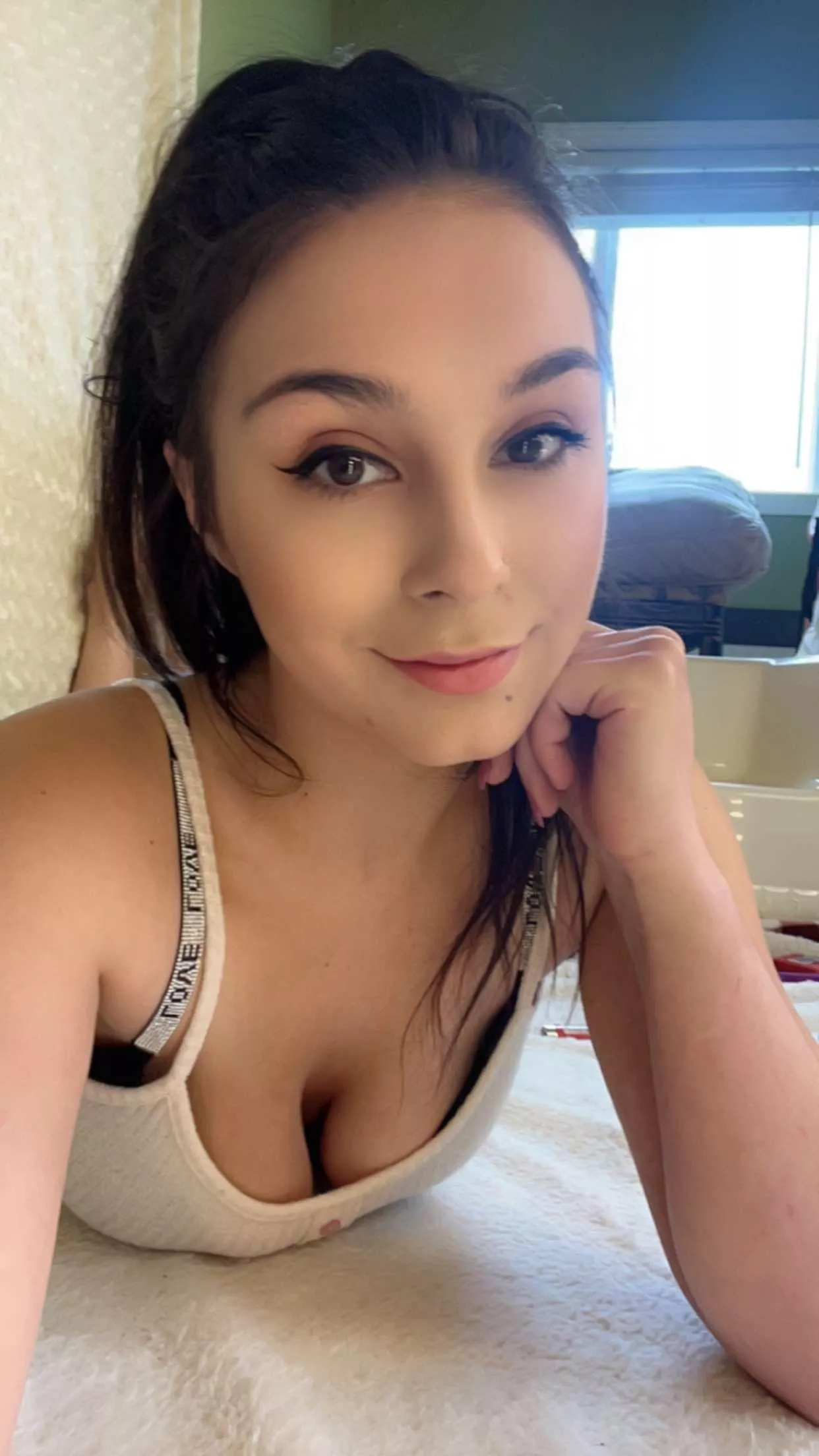 Winding down after a long day. posted by naiblink