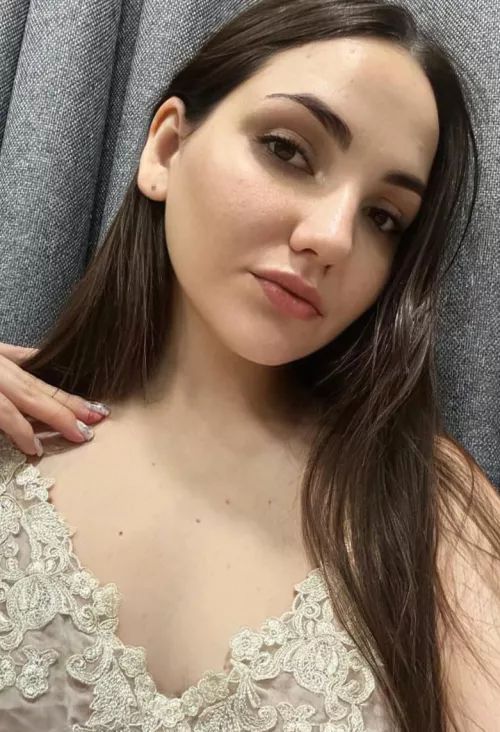 You walked into the room and saw me like this. What would you do? 😝 by mmngaj