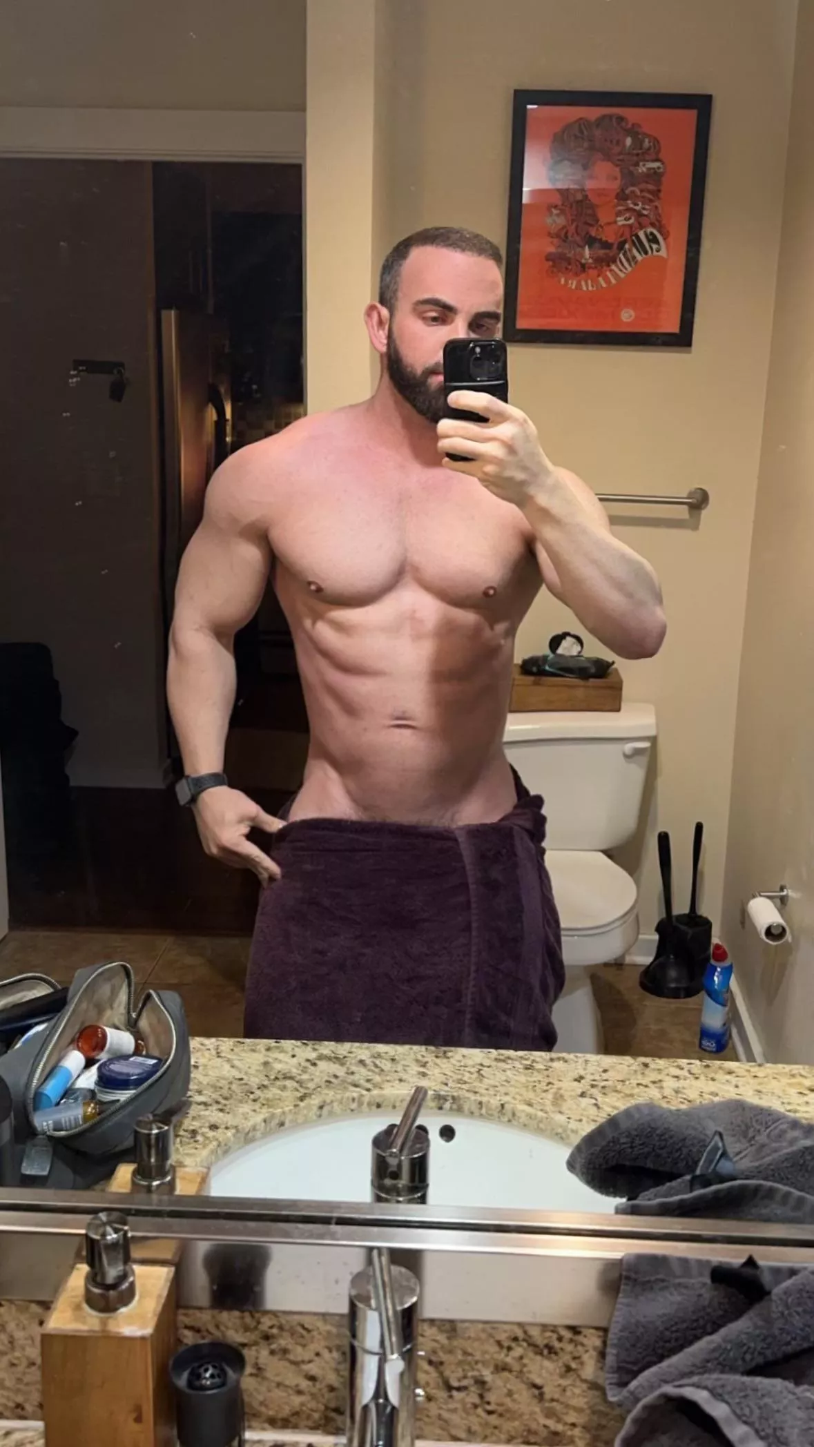 33 yo…I don’t mind being your daddy ;) posted by nick_stracener