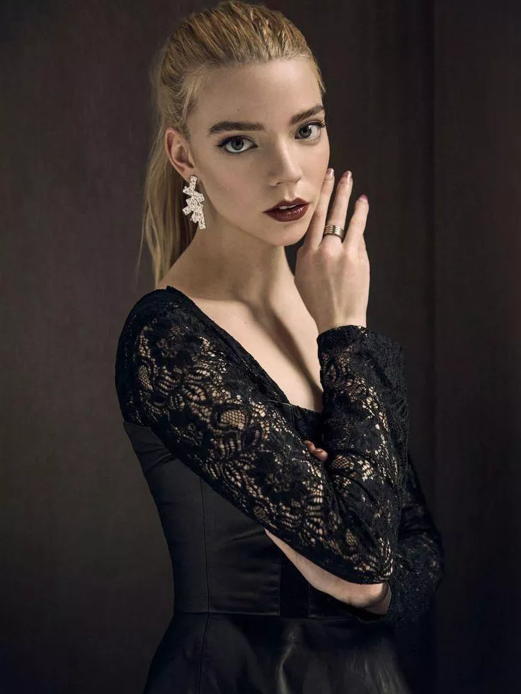 Anya Taylor Joy posted by Padme_lover69