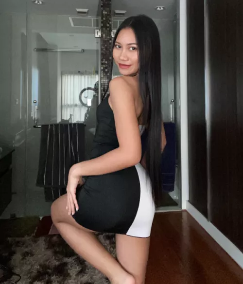 Are Asian girls like me looks classy by Swimming-Sir4589