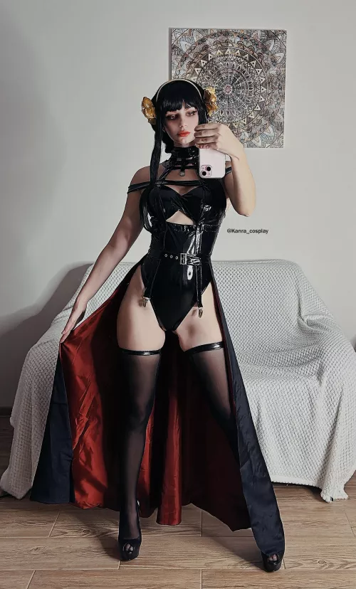 Are my legs enough long? by Kanra_Cosplay