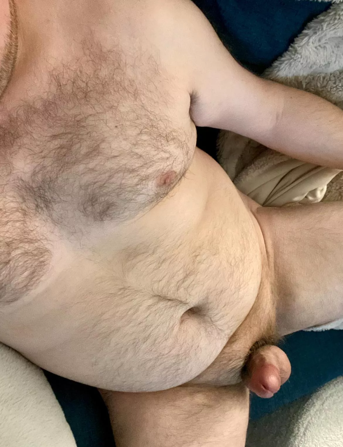 Chillin posted by Bear_Gaymer