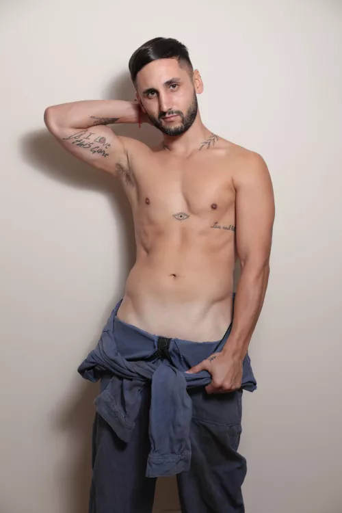 Do you need a worker? 😏🥰 by yourshotdreams