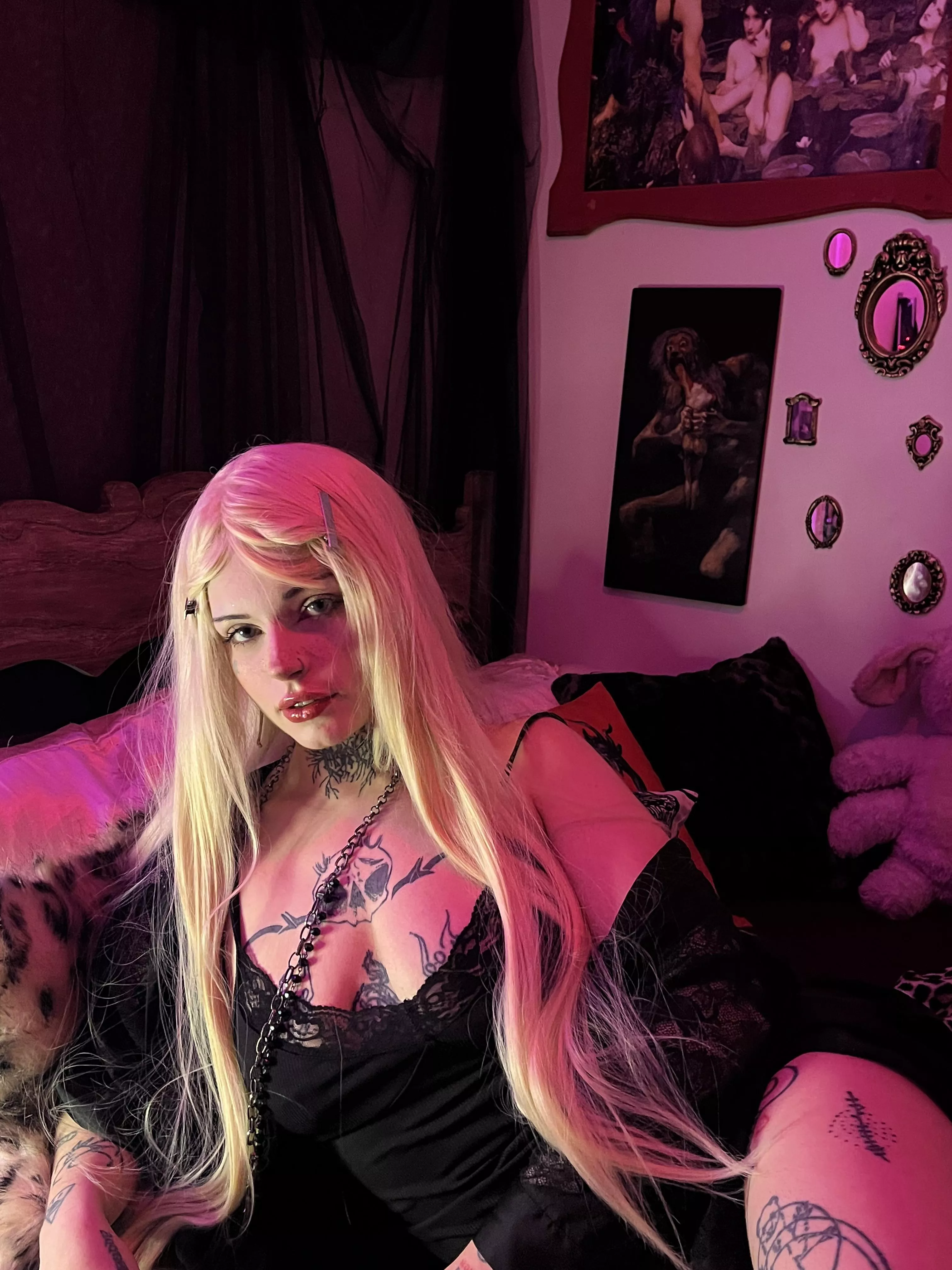 do you think I deserve to be fucked non stop? posted by Mantasticles