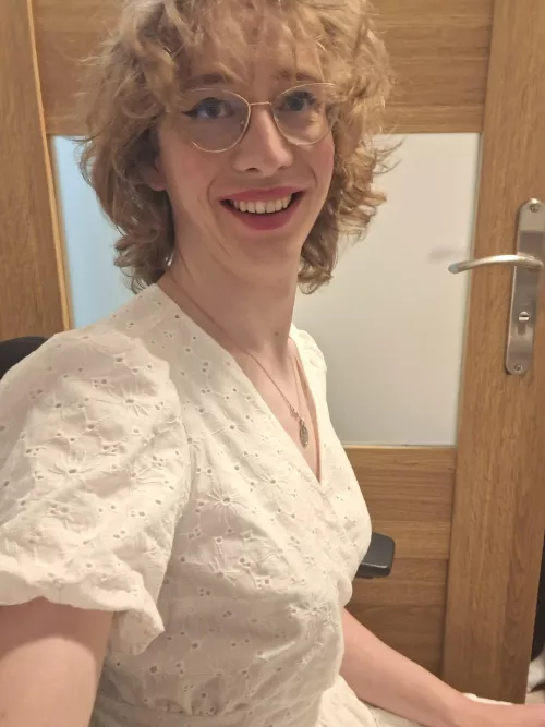 Embarking on My Bimbo Transformation Journey – Seeking Body Modification Advice by MartusiaBi