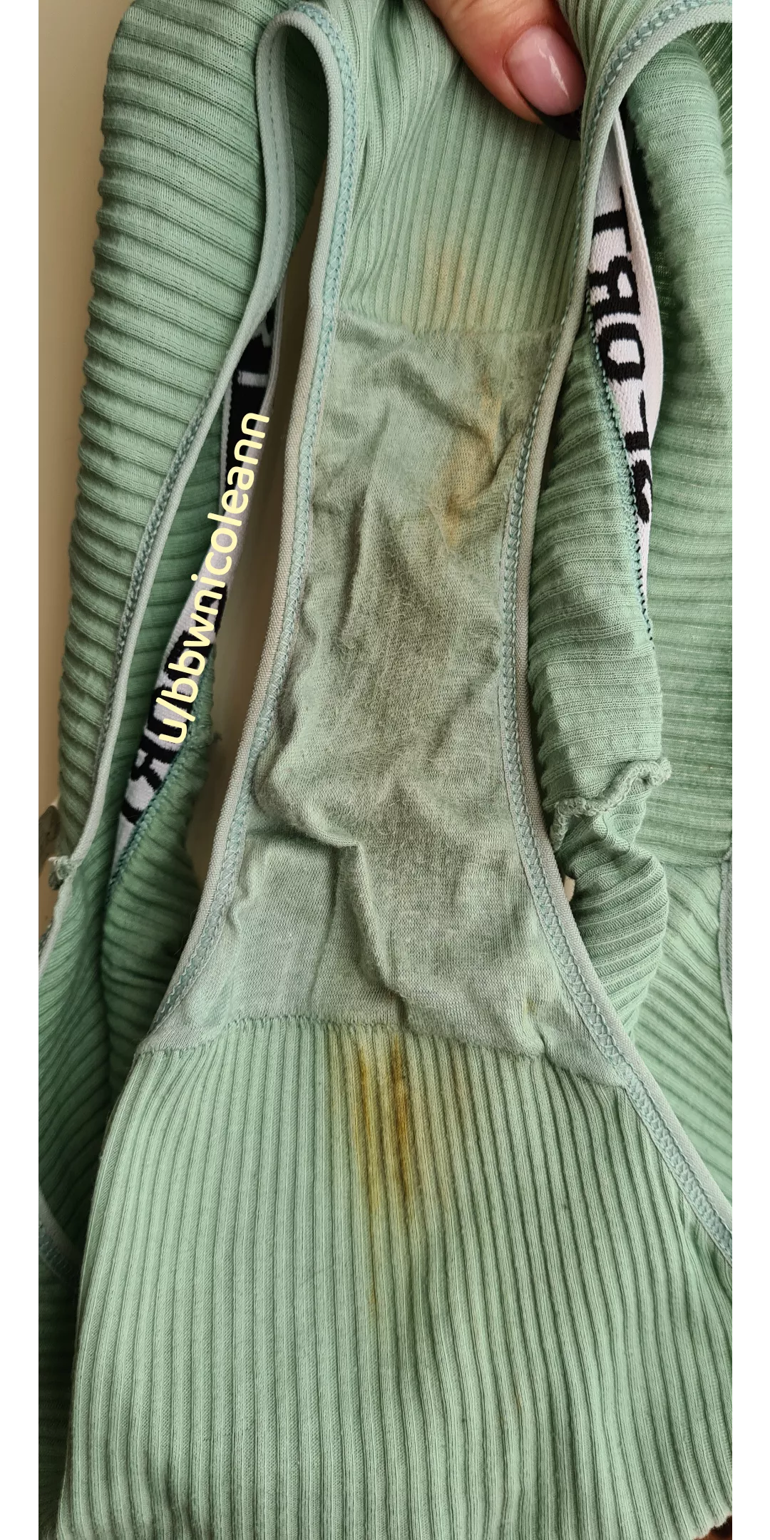 Fullback green after a 4 day wear. They're scented to perfection. posted by bbwnicoleann