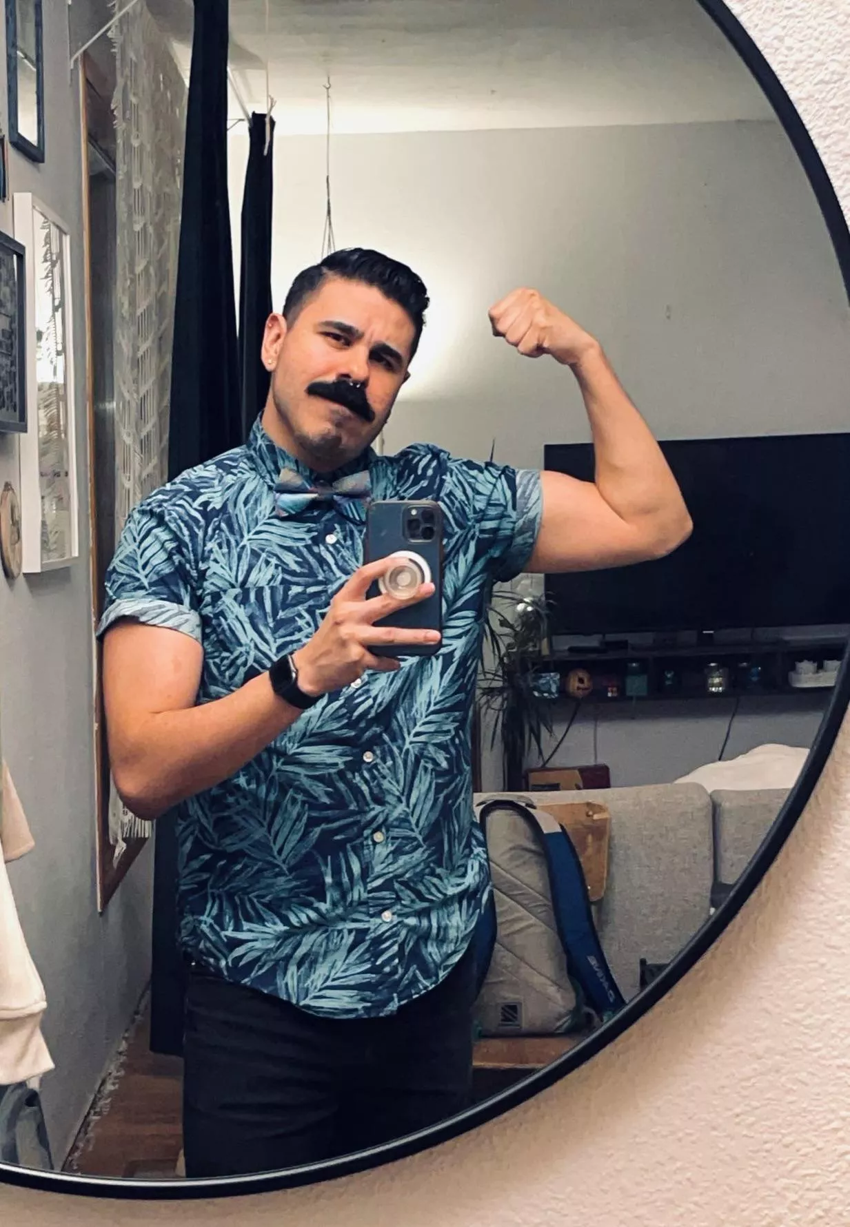 Going out tonight, feelin’ real cute  posted by lilbabyshark