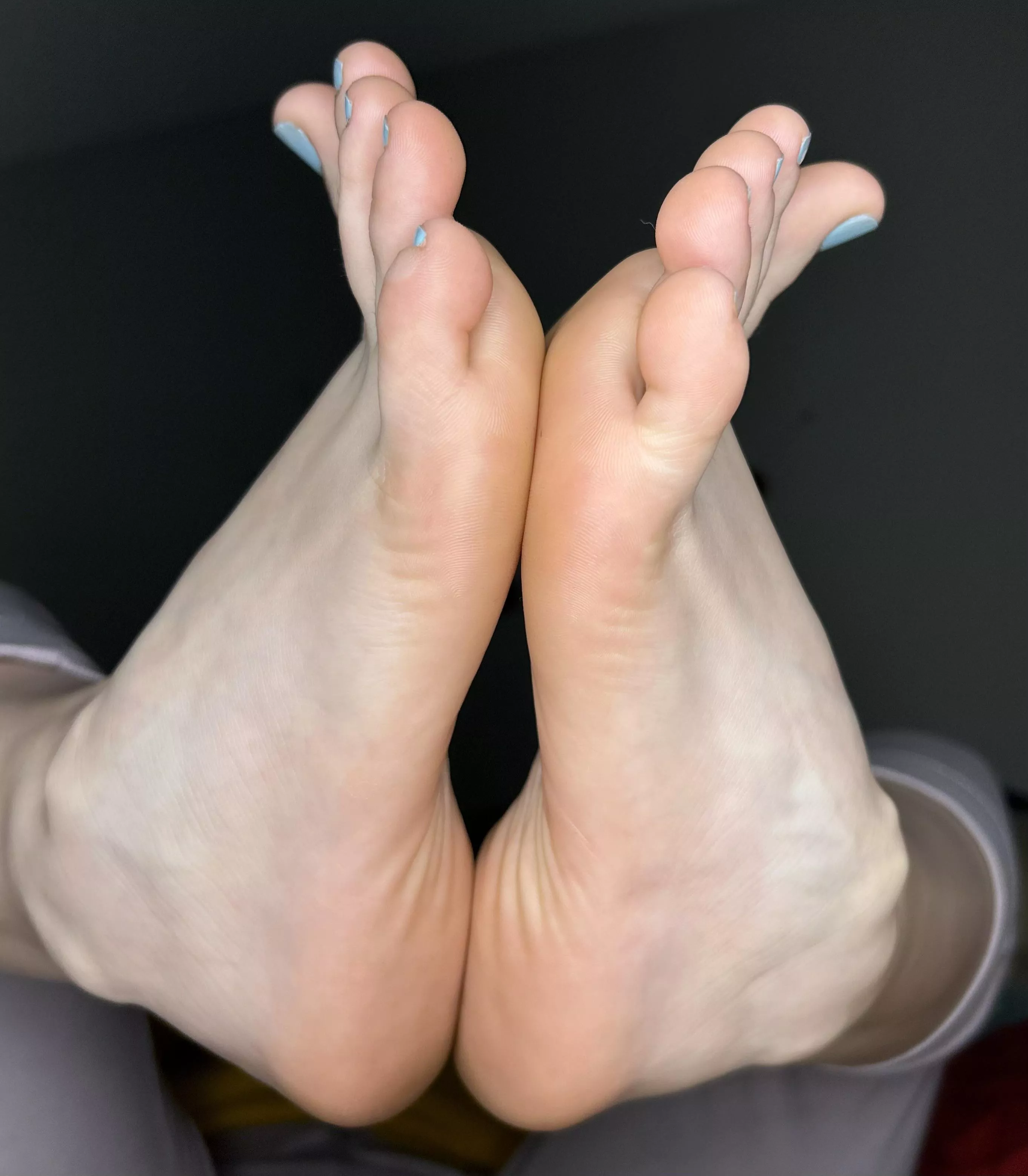 Happy Friday  posted by selenasnow00