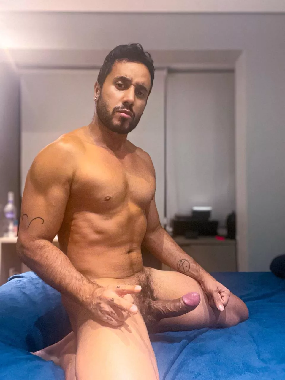 hey guys, how are you doing? tired? take a seat🥵 posted by luke5ive