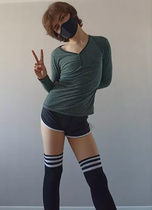 Hiii by PlushyShadow