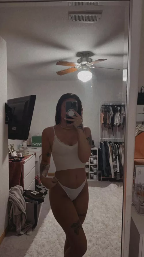 I wish someone would give me a hand by sweetlove273