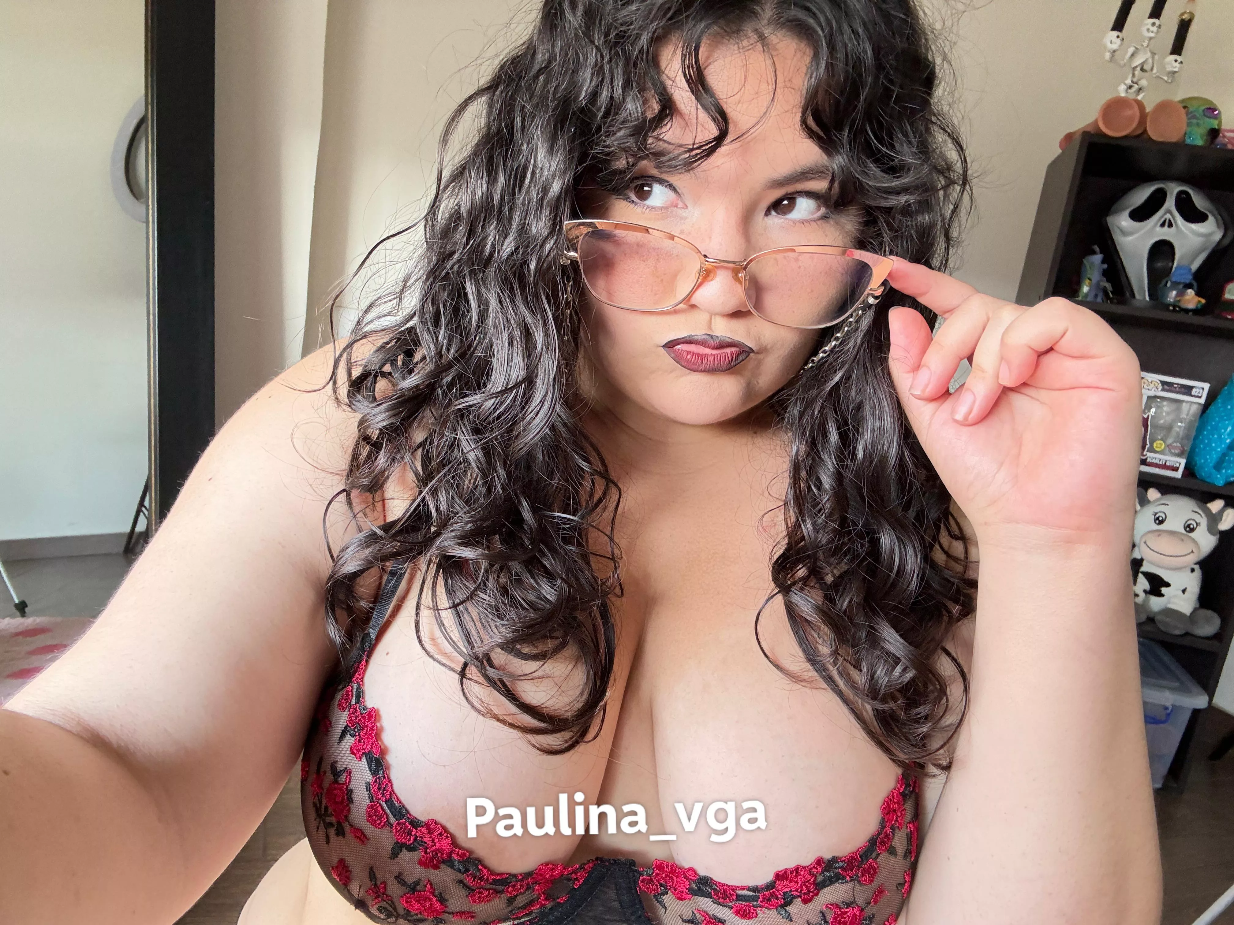 I’m watching you  posted by paulina_vga