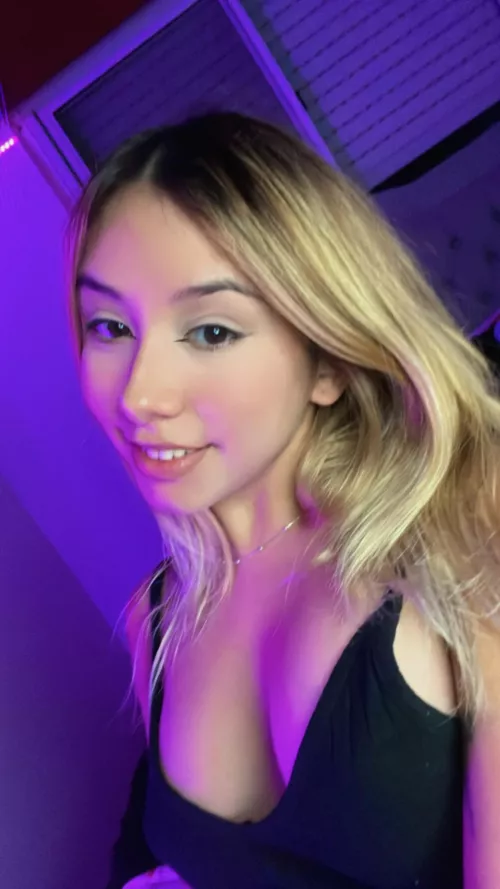 IUTR (lonely) by Fertile_Tongue_