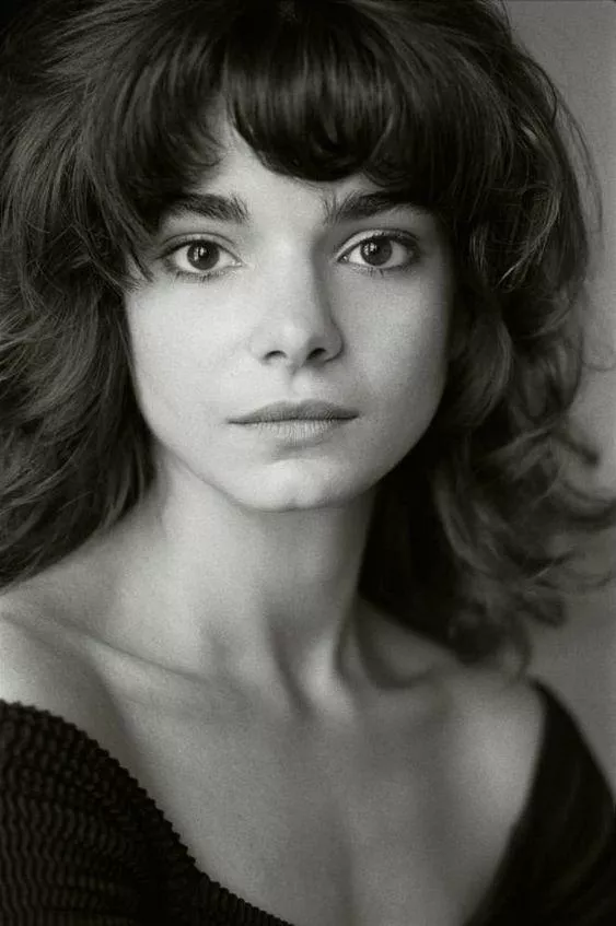 Laura San Giacomo posted by HWKD65