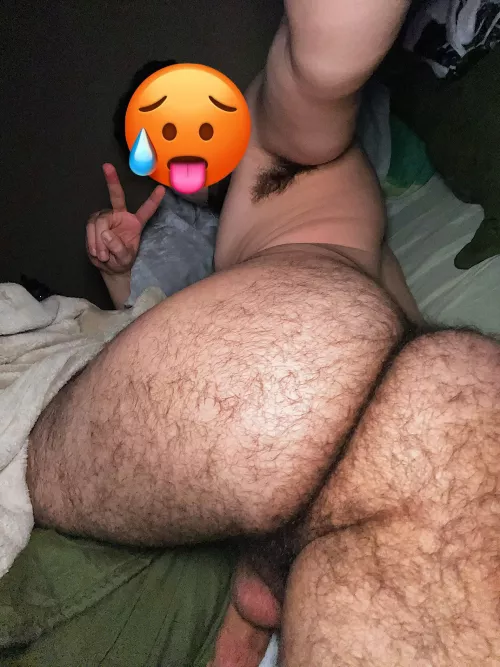Leave a comment if you love fat hairy ass🥴 by AnonymousCain37