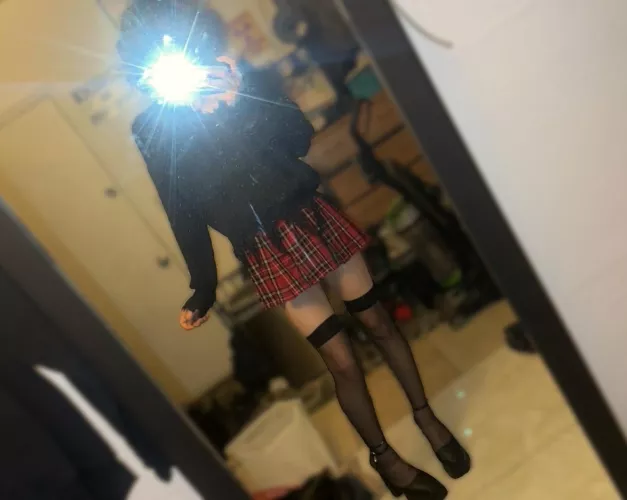 mhm :3 by Rubyy_Redd