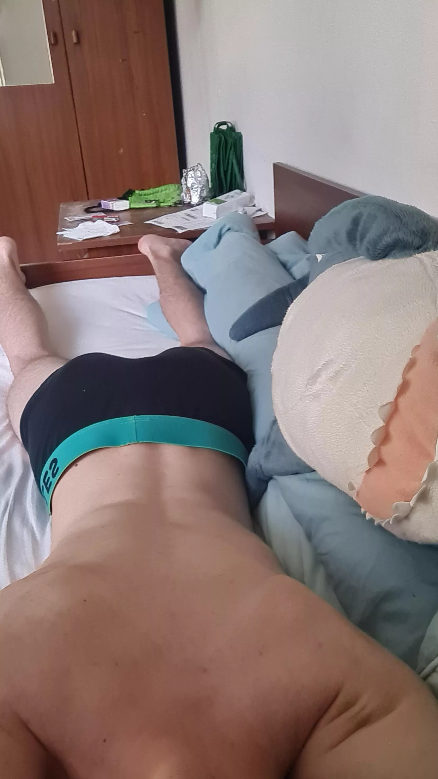 Need someone to eat me and cuddle before uni posted by Radegunda220