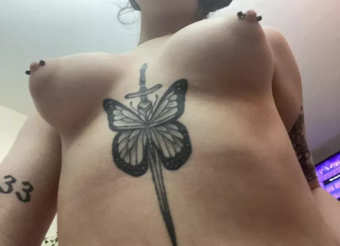 No such thing as too pointy ;) by Kaitlynbunni