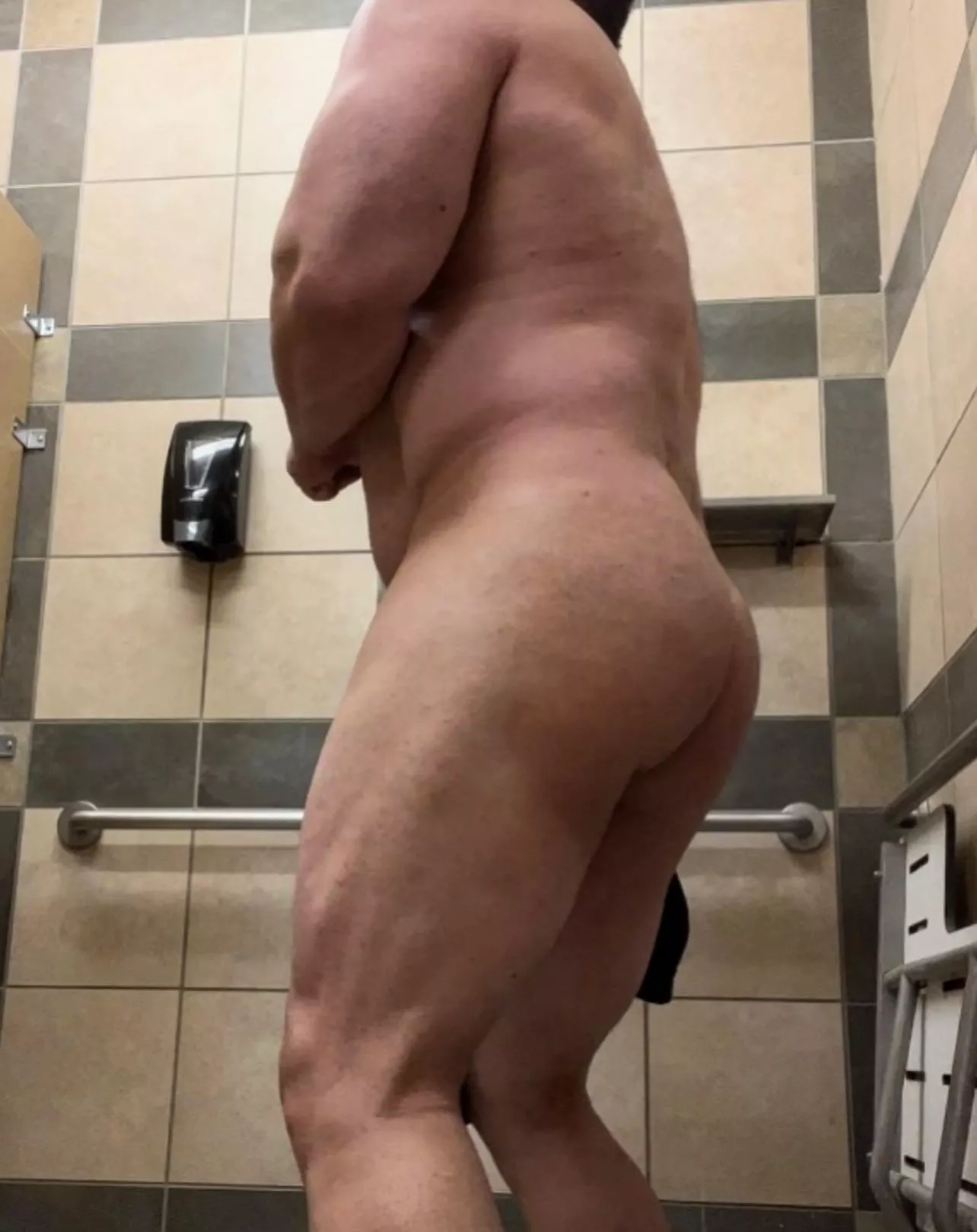 Post workout flex posted by MrBigDaddyBuff