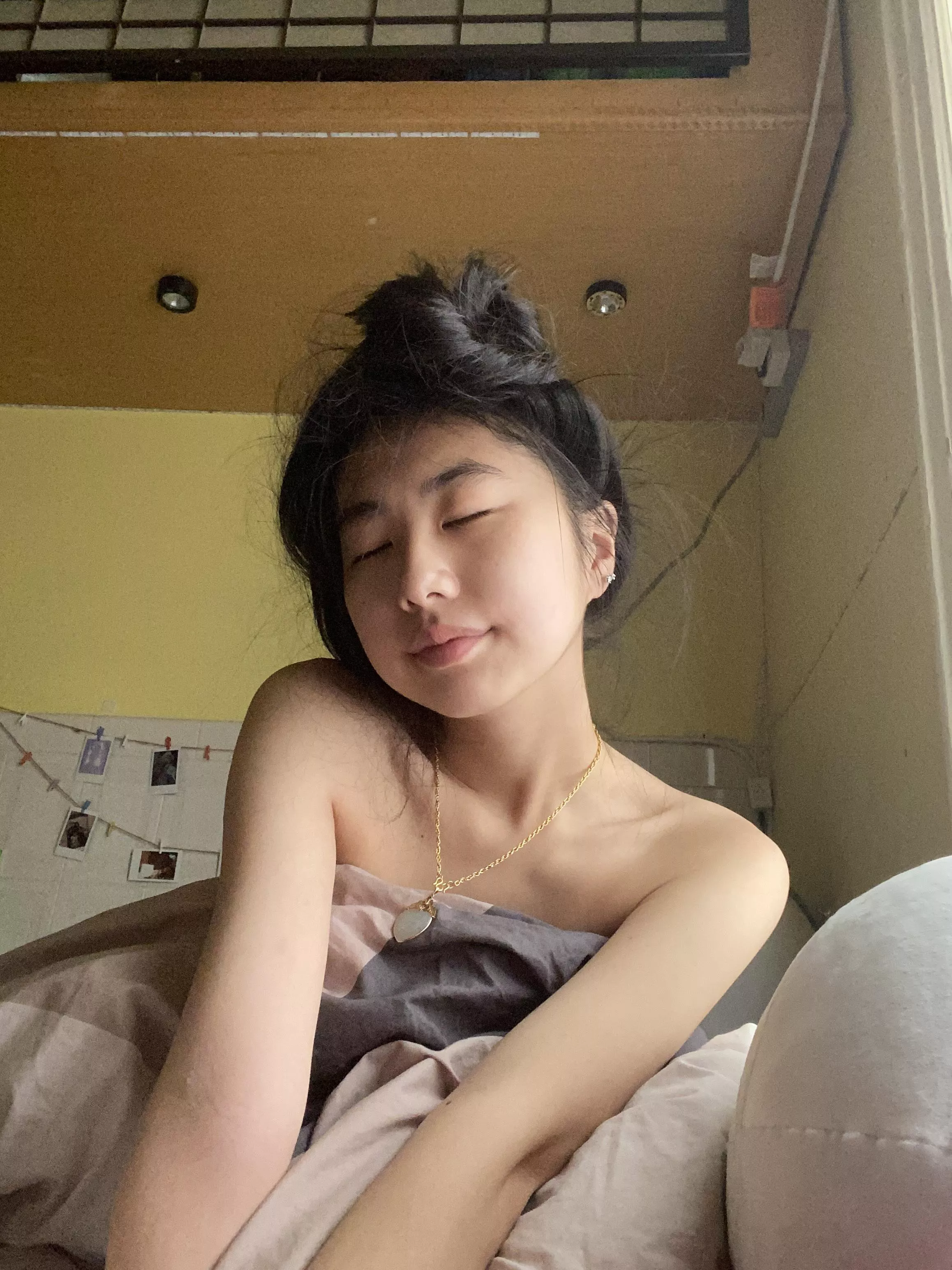 Pretty? Y/N posted by lycheecheebb