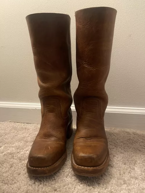 Saggy boots by ZealousidealClient28