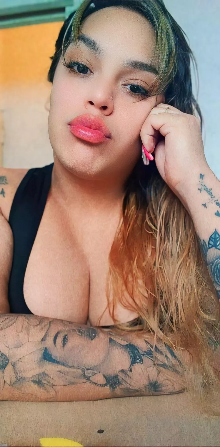 say if you want my nudes🤔🤭 posted by xiomarareyna