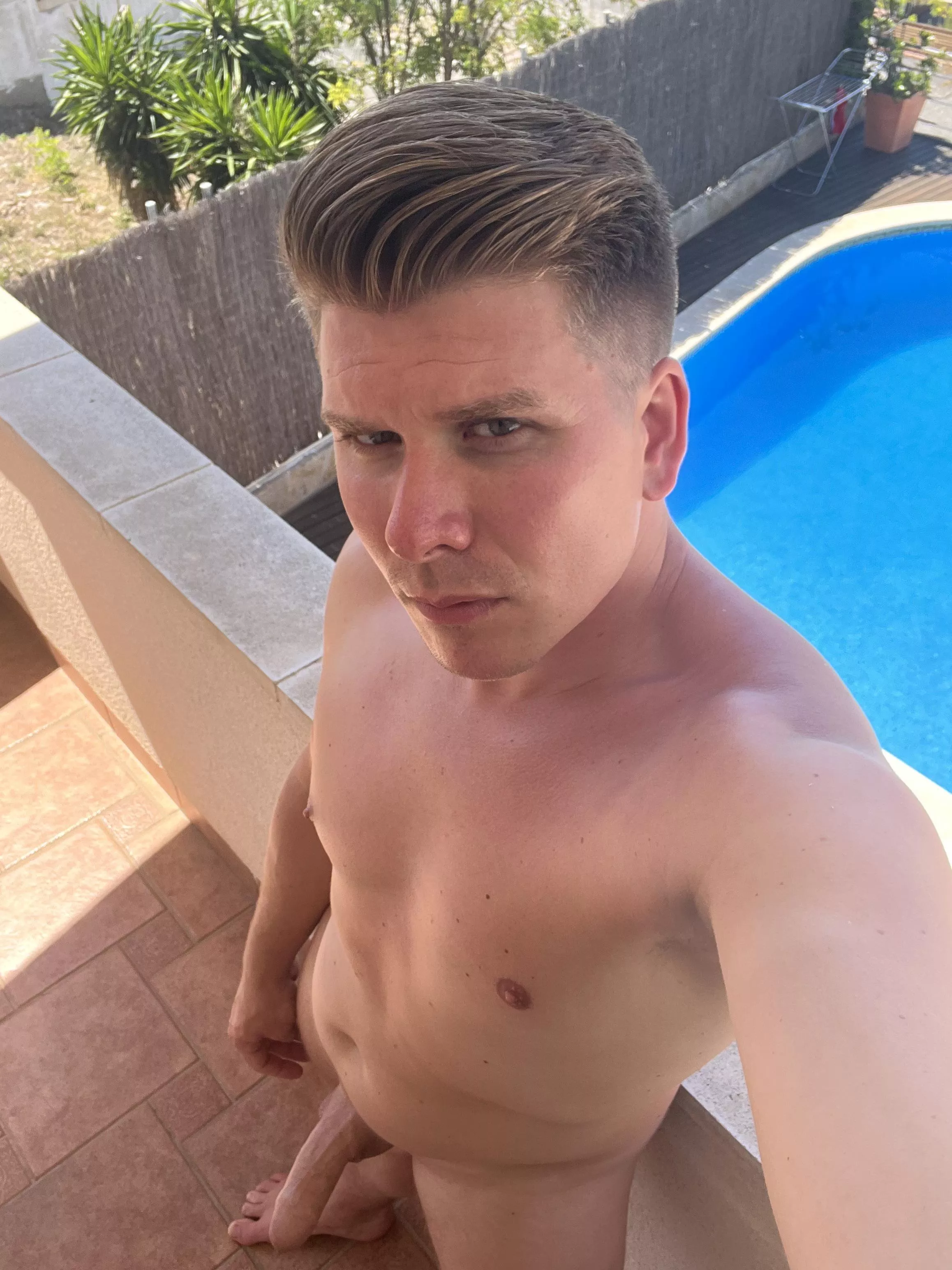 Showing off in the communal pool posted by Confusion-Wild