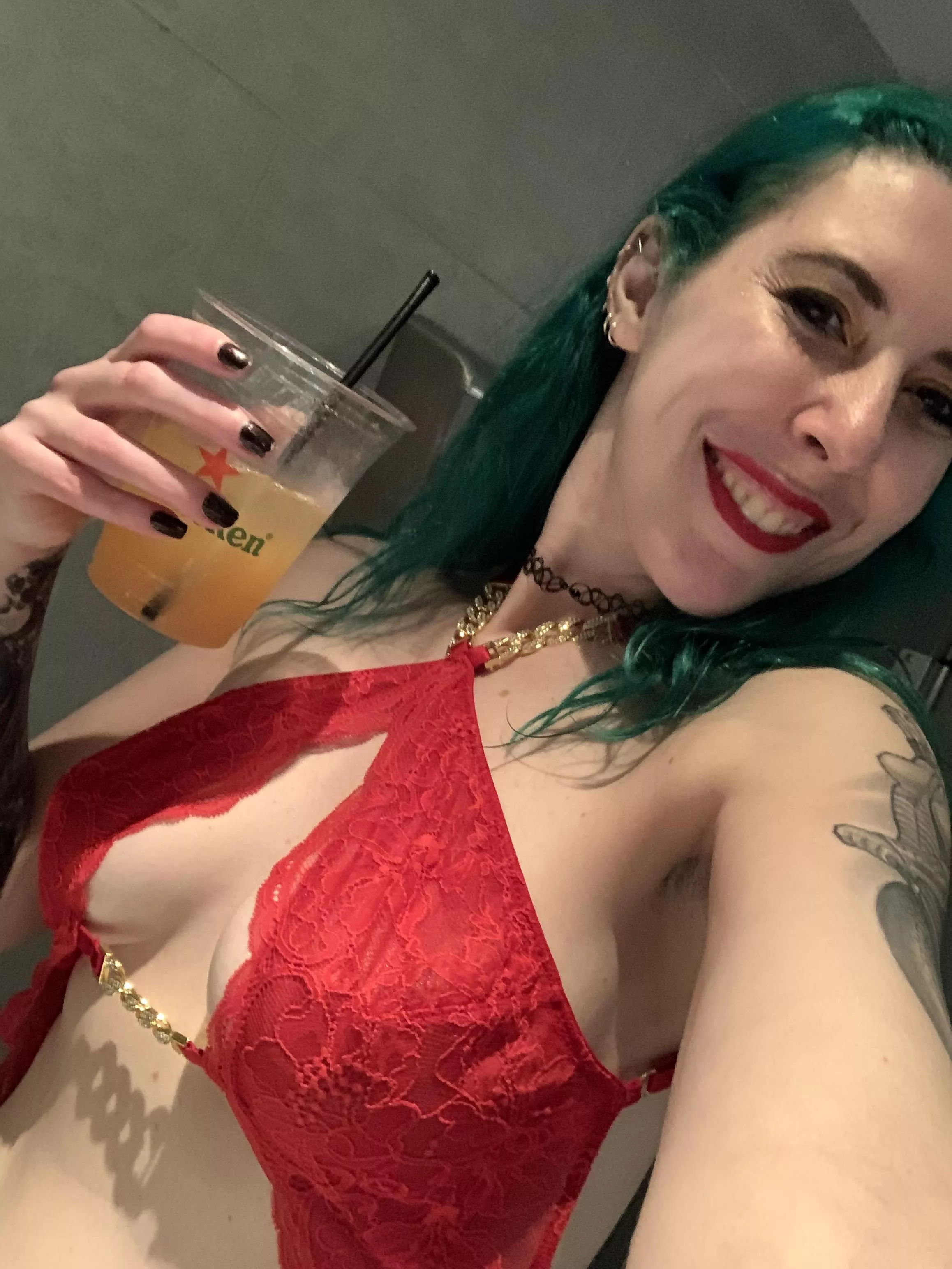 Sippin in red posted by sirenskiss3