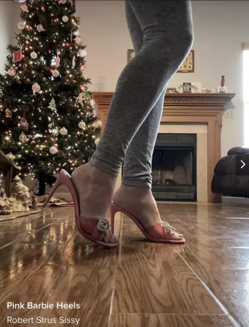 Sissy Exposed by BarefootSissyFag