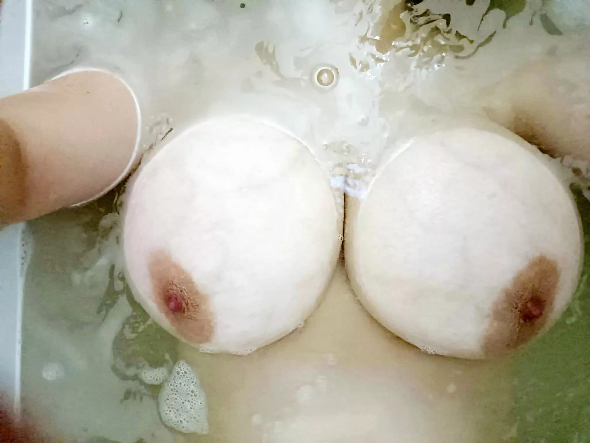 They just float. Is it entertaining? posted by berlin_cuckold