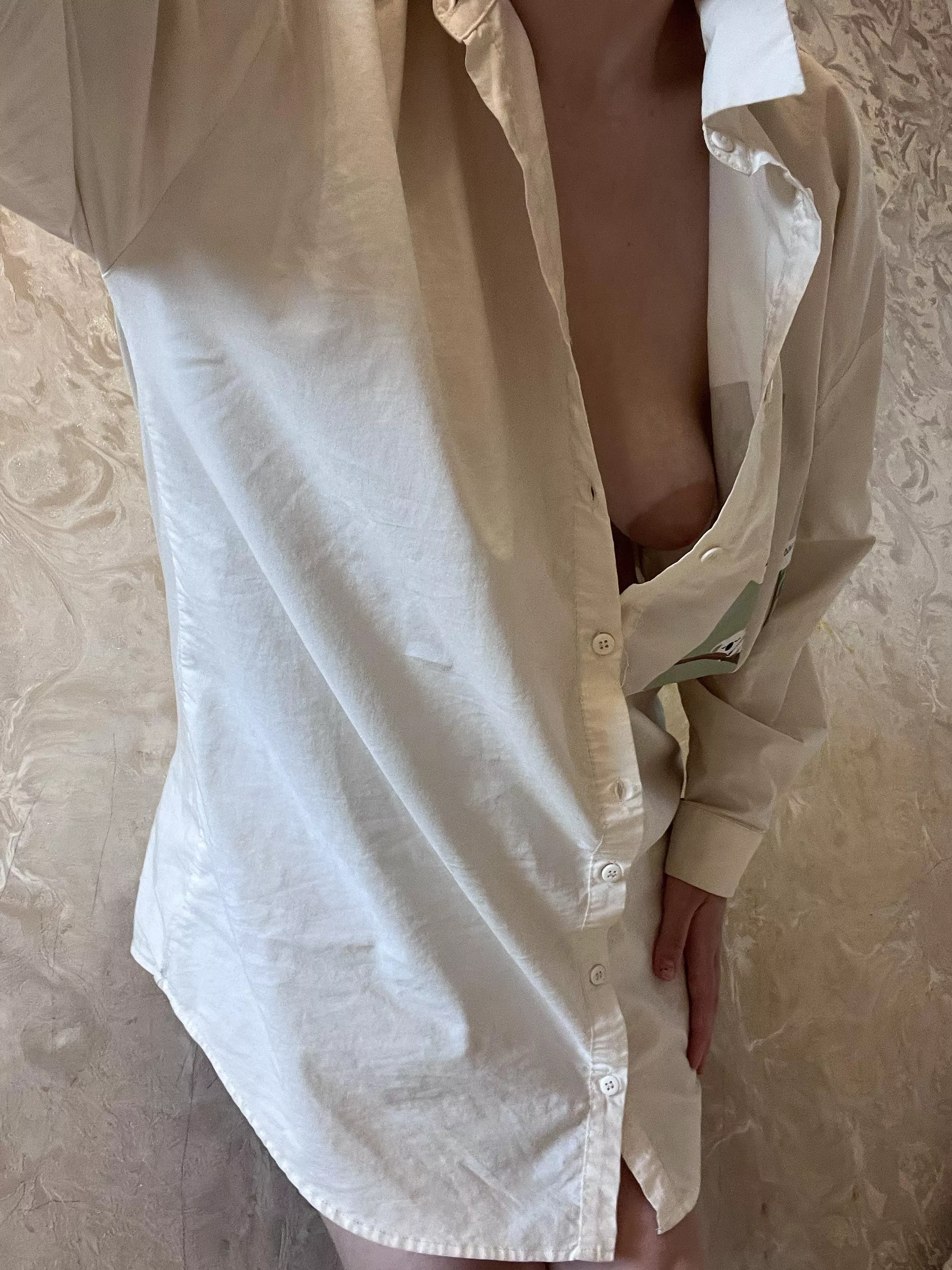 This girl waiting for your kisses posted by Sely_Ry