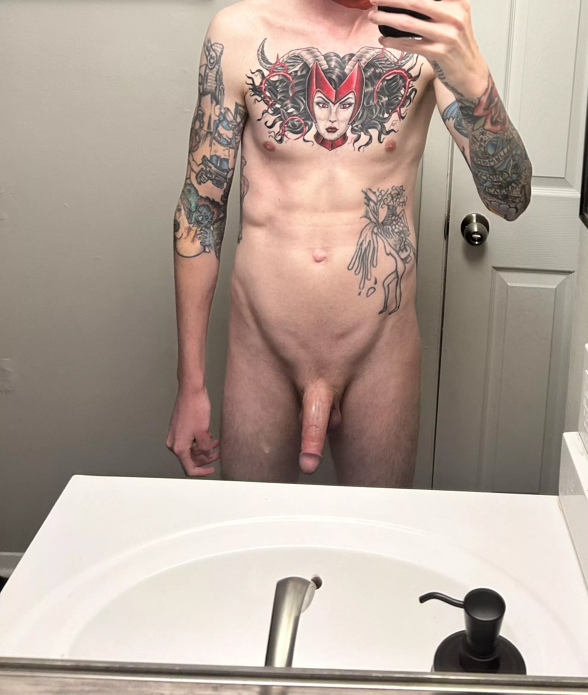 Time for a post workout shower posted by fatherofthebrine4