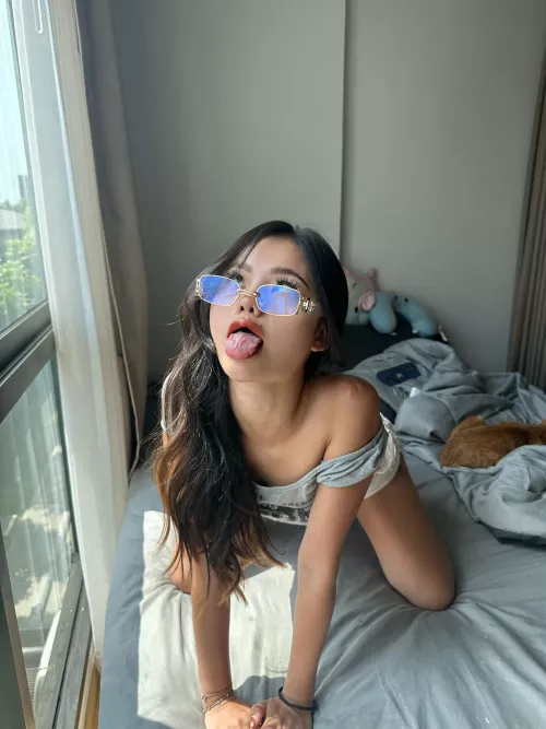 What do you call a girl that sucks your BWC non stop by stunning_spoiler