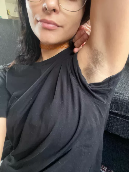 Would you eat these hairy and sexy armpits? by Moonligthh
