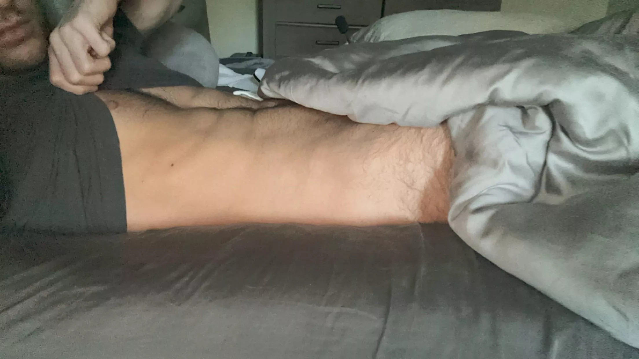 28 hung bottom seeking bate buddy/owner. Must be fit. Send to receive. Snap @jwright1728 posted by Hungbttmvers