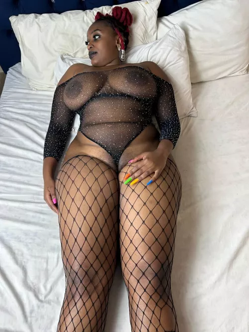 Am i fuckable daddy by Rozie_99